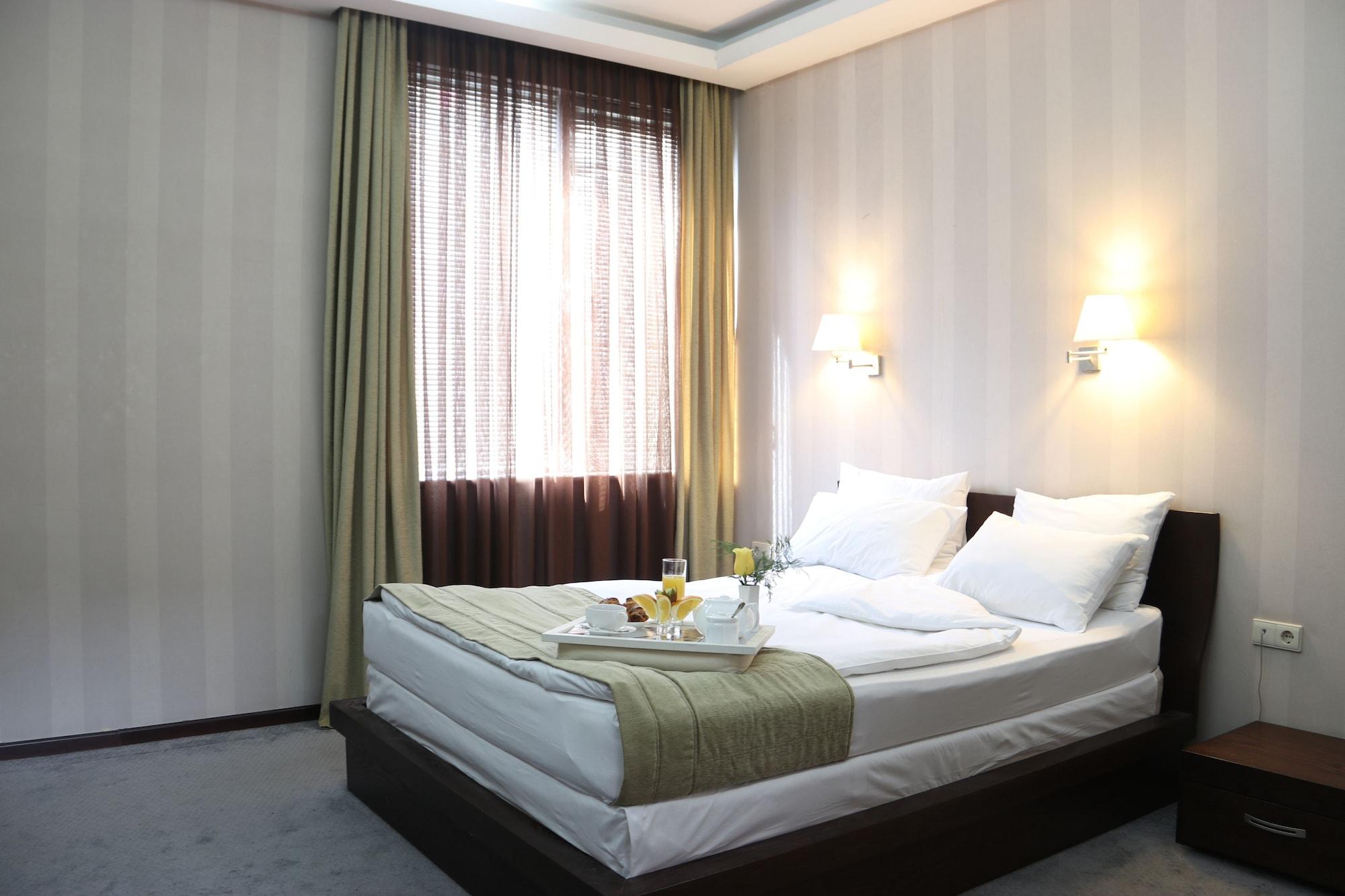 D'Plaza Hotel Tbilisi Exterior foto